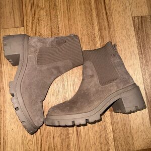 Steve Madden Women's Ankle Boots in Taupe